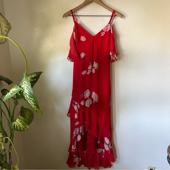Lulus | Love in Bloom Red Floral Print Off-the-Shoulder High-Low Dress - Picture 2 of 7